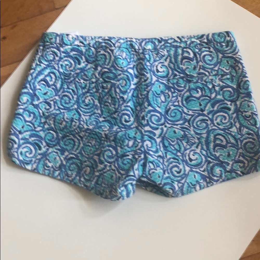 Lilly Pulitzer Shorts - Picture 4 of 11